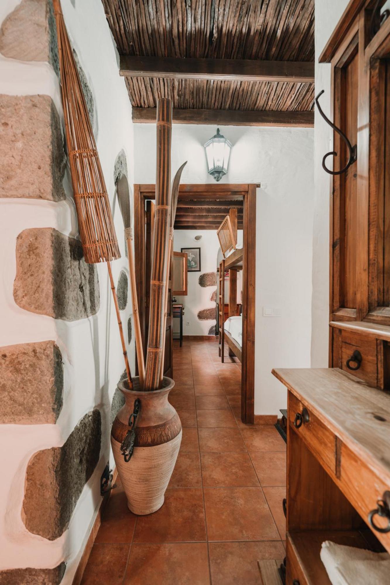 Apartament Rural Santiago De Tunte San Bartolomé